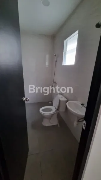 image HUNIAN NYAMAN DI EASTERN PARK DEPAN CLUB HOUSE, SIAP HUNI (6)