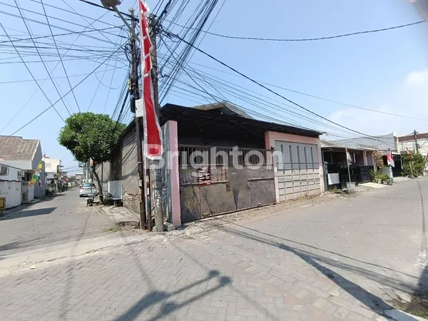 image COCOK UNTUK INVESTOR, BISA DIBANGUN JADI 10 RUMAH (2)