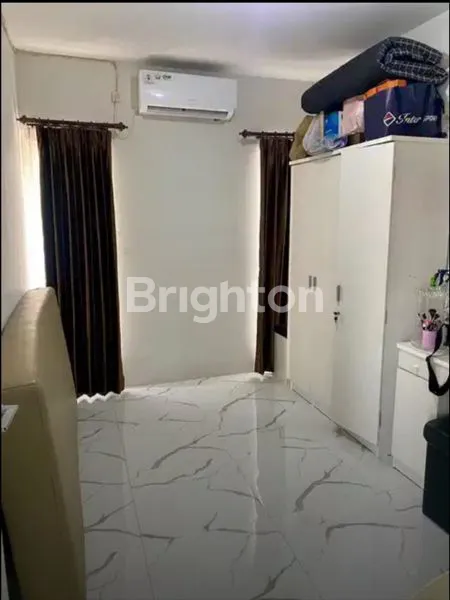 image RUMAH DI JADE HAMLET - MENGANTI GRESIK (5)