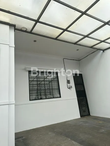 image DIJUAL RUMAH CANTIK DI MERUYA DEKAT IPEKA (8)