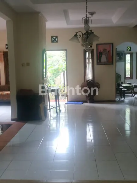 image RUMAH POSISI HOOK NYAMAN DAN ASRI DEKAT PINTU TOL (4)