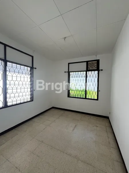 image NEW RENOVASI  DARMO INDAH BARAT DEPAN TAMAN PARKIR LUAS SURABAYA BARAT (4)