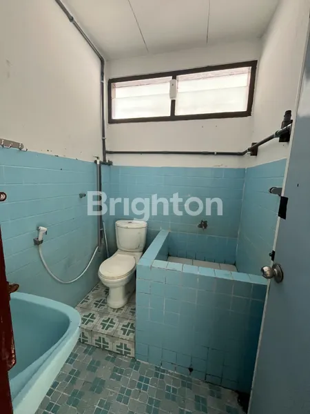 image NEW RENOVASI  DARMO INDAH BARAT DEPAN TAMAN PARKIR LUAS SURABAYA BARAT (8)