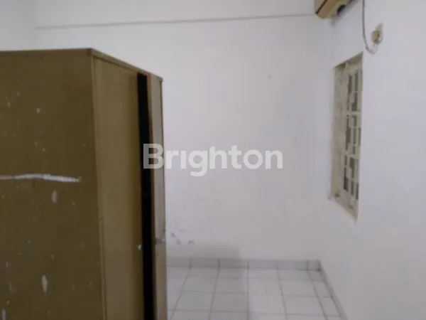 image DISEWAKAN RUMAH SIAP HUNI BCS 1,5 LANTAI KELAPA GADING (5)