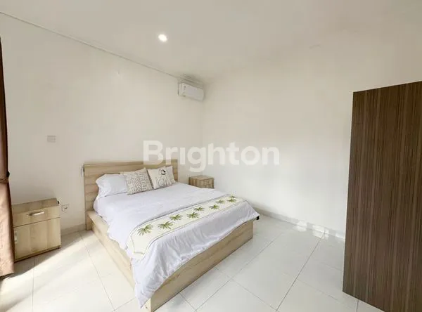 image VILLA FULL FURNISHED 3BR DENGAN KOLAM RENANG DI KAWASAN DEWI SRI – KUTA (5)