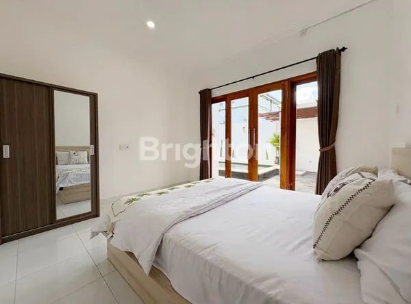 image VILLA FULL FURNISHED 3BR DENGAN KOLAM RENANG DI KAWASAN DEWI SRI – KUTA (8)