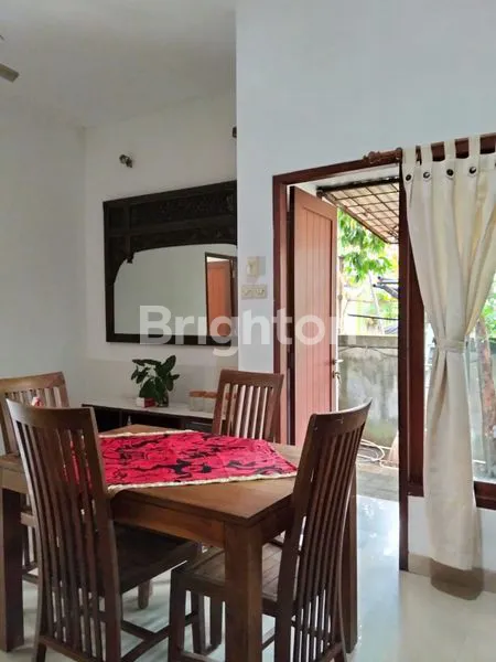 image RUMAH SEMI FURNISHED DALAM KOMPLEK ONE GATE KEROBOKAN (2)