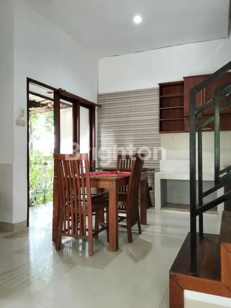image RUMAH SEMI FURNISHED DALAM KOMPLEK ONE GATE KEROBOKAN (4)