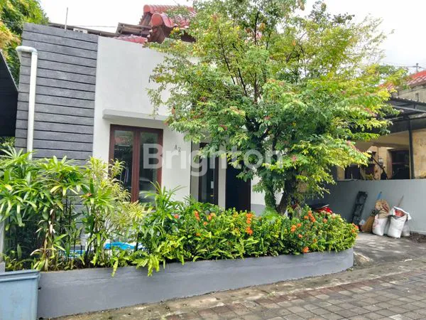 image RUMAH SEMI FURNISHED DALAM KOMPLEK ONE GATE KEROBOKAN (1)
