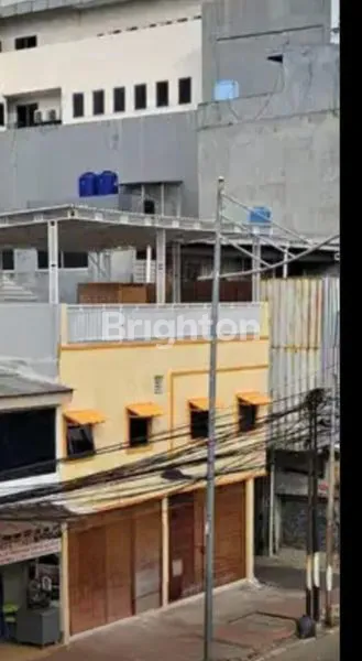 RUKO STRATEGIS 3 LANTAI FULLY FURNISHED SAWAH BESAR, JAKARTA PUSAT.