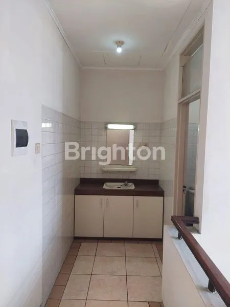 image RUMAH KANTOR 2 LANTAI KALIBATA JAKARTA SELATAN (3)