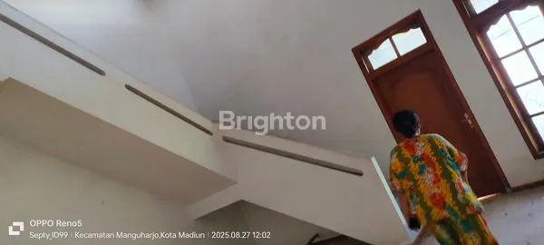 image RUMAH MEWAH 8KT STRATEGIS DEPAN YONIF 501 MADIUN LT 752M² (5)