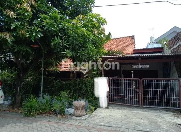 image RUMAH DEKAT JALAN MERR SURABAYA (1)