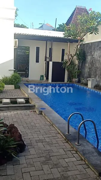 image RUMAH CANTIK FULL FURNISHED + POOL DI MANYAR SURABAYA (6)