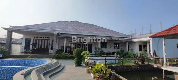 image RUMAH MEWAH BESERTA 7 UNIT KIOS DI LAHAN 3265 M² DI BANDAR LAMPUNG  (1)