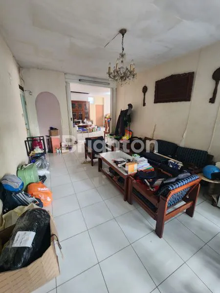 image DIJUAL RUMAH HITUNG TANAH LOKASI STRATEGIS RAWAMANGUN (5)