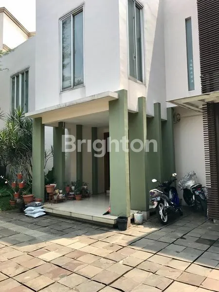 image RUMAH ELITE DI TULODONG BAWAH JAKARTA SELATAN SIAP HUNI  (1)