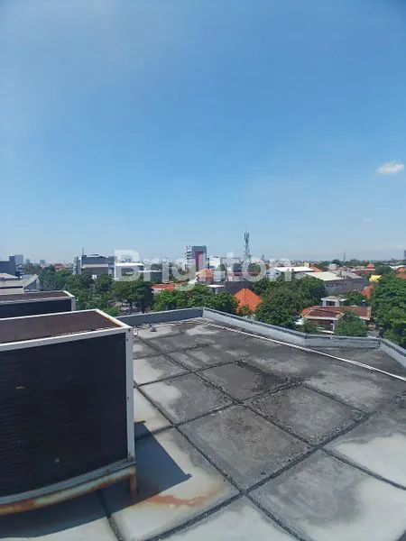 image DISEWAKAN GEDUNG KOMERSIAL JALAN PROTOKOL DEKAT RAYA DARMO, TUNJUNGAN DAN KERTAJAYA (2)