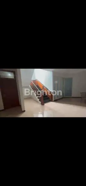 image  MURAH RUMAH 2 LANTAI FULL FURNISED DI MANYAR KARTIKA DEKAT ITS GALAXY MALL MERR PAKUWON CITY RS UNAIR KENJERAN (3)