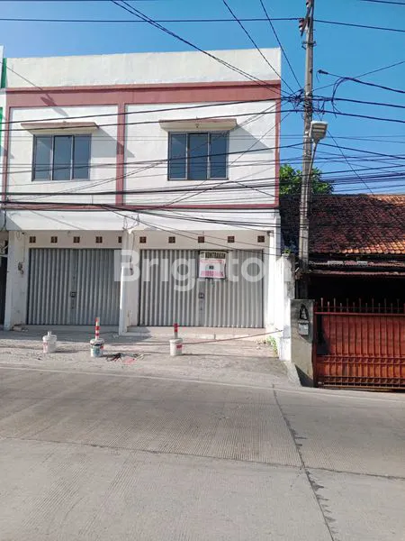 DI SEWAKAN RUKO 2 LANTAI DI JALAN BESAR DEPOK