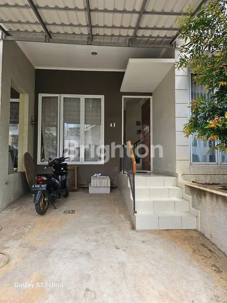 image RUMAH MEWAH 2 LANTAI CASA39 RESIDENCE - TAPOS, DEPOK (2)