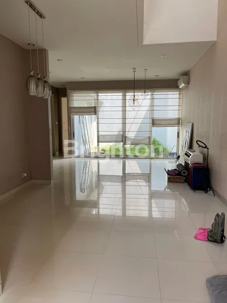 image RUMAH MEWAH 2 LANTAI WBM GRAND PALAIS, SIAP HUNI 4KT (7)