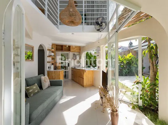 image VILLA BUTIK MEWAH SANUR - BISNIS VILLA READY INCOME 95% OKUPANSI\N\NNOTE: THIS 58-CHARACTER TITLE EFFECTIVELY HIGHLIGHTS:\N- PROPERTY TYPE (VILLA BUTIK)\N- LUXURY ASPECT (MEWAH)\N- PRIME LOCATION (SANUR)\N- BUSINESS POTENTIAL (BISNIS VILLA)\N- HIGH OCCUPA (6)