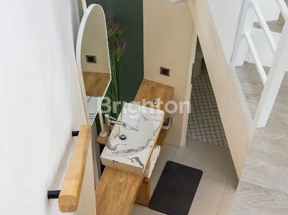 image VILLA BUTIK MEWAH SANUR - BISNIS VILLA READY INCOME 95% OKUPANSI\N\NNOTE: THIS 58-CHARACTER TITLE EFFECTIVELY HIGHLIGHTS:\N- PROPERTY TYPE (VILLA BUTIK)\N- LUXURY ASPECT (MEWAH)\N- PRIME LOCATION (SANUR)\N- BUSINESS POTENTIAL (BISNIS VILLA)\N- HIGH OCCUPA (3)