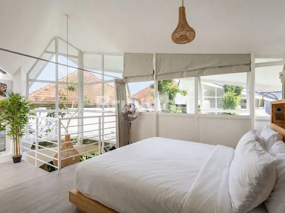 image VILLA BUTIK MEWAH SANUR - BISNIS VILLA READY INCOME 95% OKUPANSI\N\NNOTE: THIS 58-CHARACTER TITLE EFFECTIVELY HIGHLIGHTS:\N- PROPERTY TYPE (VILLA BUTIK)\N- LUXURY ASPECT (MEWAH)\N- PRIME LOCATION (SANUR)\N- BUSINESS POTENTIAL (BISNIS VILLA)\N- HIGH OCCUPA (5)