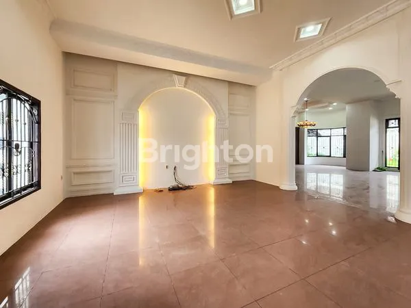 image DIJUAL VILLA MEWAH PINGGIR JALAN UTAMA MEDAN - POLONIA (5)