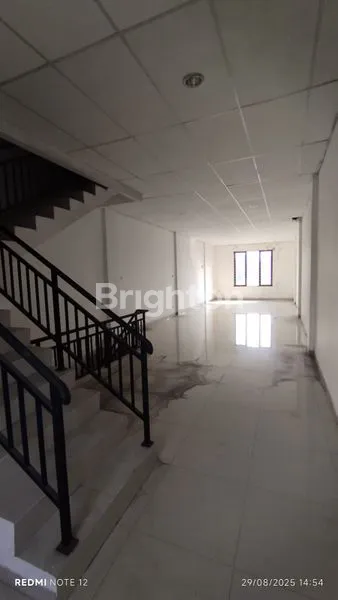 image RUKO DIJUAL/SEWA LOKASI BAGUS DI JALAN UTAMA (5)