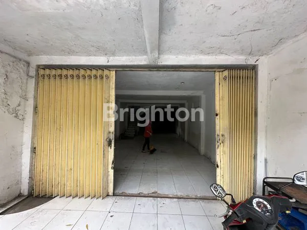 RUKO 2 LANTAI LOKASI STRATEGIS DI TENGAH KOTA