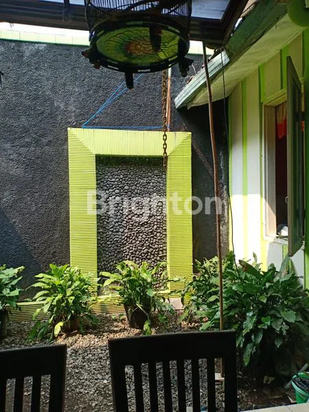 image RUMAH MEWAH 175/210 4KT DEKAT RS LAVALET, PUSAT KOTA MALANG (7)