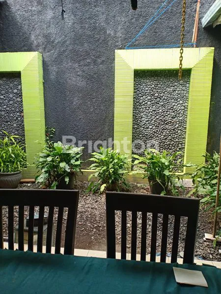 image RUMAH MEWAH 175/210 4KT DEKAT RS LAVALET, PUSAT KOTA MALANG (6)