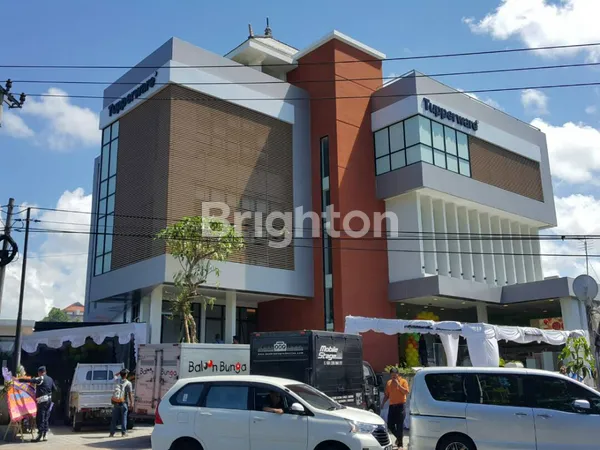GEDUNG KANTOR 4 LANTAI STRATEGIS SIAP PAKAI DI TENGAH KOTA DENPASAR