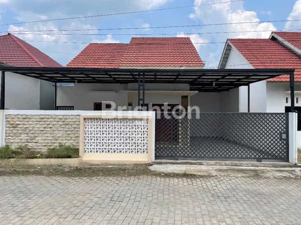 image RUMAH DIJUAL, JL. NURUL HUDA, KOMP MEKAR SARI PELANGI, KAB. KUBU RAYA, LT. 177 M², SIAP HUNI. (1)