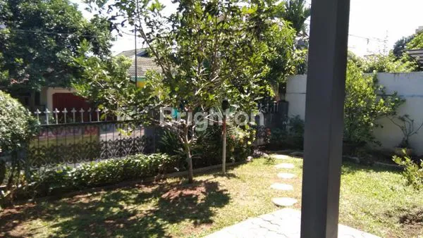 image RUMAH MEWAH 354M² DI SRONDOL - 4KT 3KM HALAMAN LUAS SHM (5)