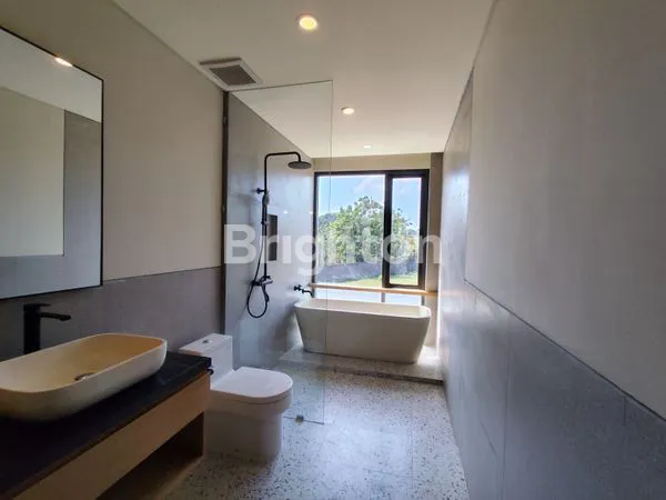 image DIJUAL VILLA 3 KAMAR TIDUR DI TENGAH AREAL VILLA ELITE DI JIMBARAN. (8)
