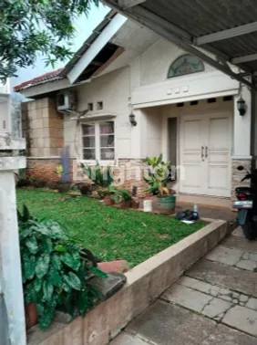 image RUMAH DI KENCANA LOKA SEKTOR 12 (1)