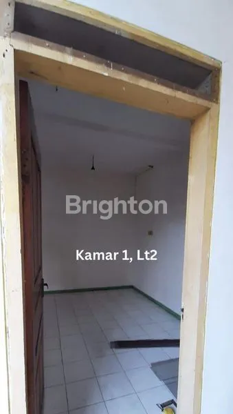 image RUMAH MEWAH 3 LANTAI DI GUNUNG BATU - 4KT, ROOFTOP, CARPORT (5)