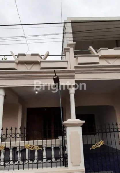 image RUMAH MEWAH 3 LANTAI DI GUNUNG BATU - 4KT, ROOFTOP, CARPORT (1)