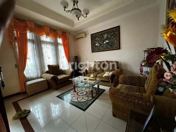 image JUAL RUMAH  2 LANTAI CEMPAKA PERMAI (5)