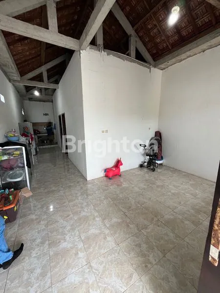image RUMAH SIAP HUNI MINIMALIS DI MEDOKAN, LOKASI STRATEGIS, 5 MENIT KE KAMPUS UPN DAN RAYA MERR (NON FURNISHED) (3)
