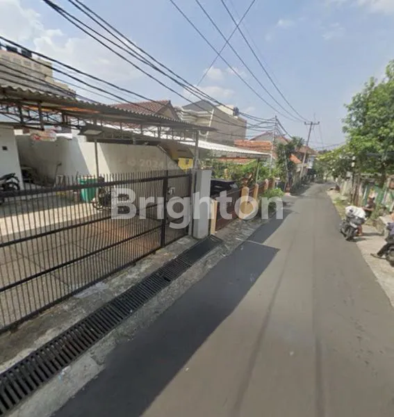 image RUMAH HOOK + KOS & USAHA STRATEGIS PESANGGRAHAN – JAKARTA SELATAN (7)