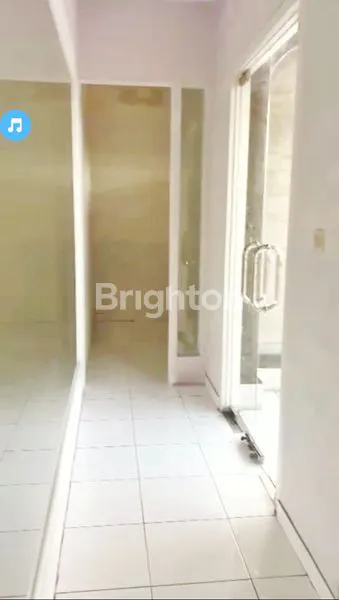 image DIJUAL RUKO 2 LANTAI + LAHAN PARKIR LUAS DI JL. MAHENDRADATTA, DENPASAR BARAT - BALI (5)