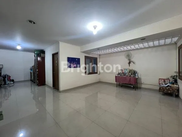 image RUMAH 1,5 LANTAI (3)