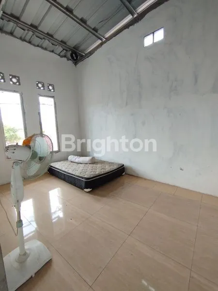 image RUKO 2 LANTAI STRATEGIS DEKAT PASAR TAMBAKREJO (6)