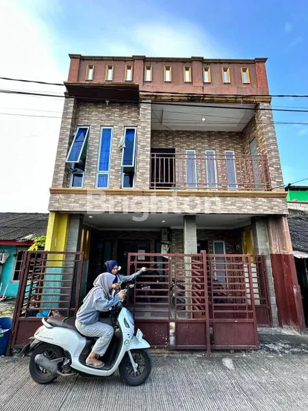 KOS 3 LANTAI FULLY FURNISHED DI MK PERMAI 1 BATU AJI - 9 KAMAR