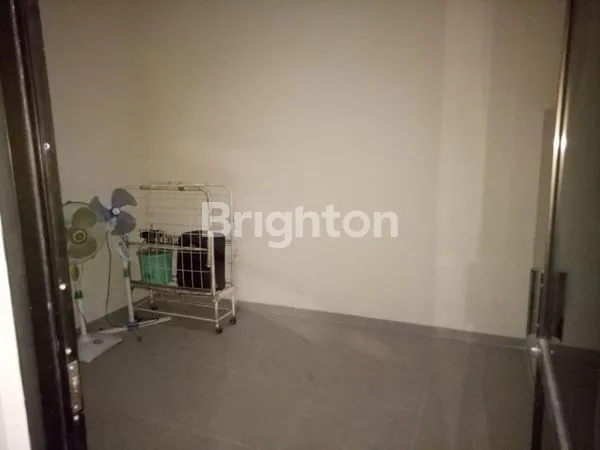 image SEGERA DAN SERIUS DI TENGAH KOTA (7)