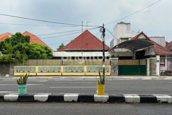image RUMAH STRATEGIS SIAP HUNI TENGAH KOTA DEKAT RAYA DIPONEGORO (1)